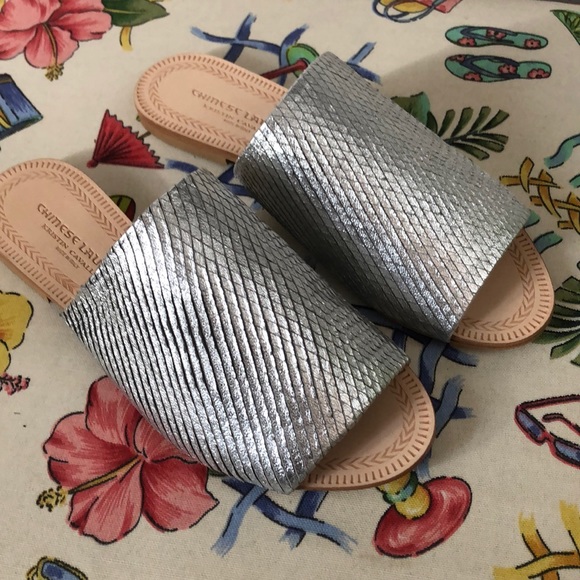 Kristin Cavallari Chinese Laundry Bahiti Slides - Picture 3 of 7